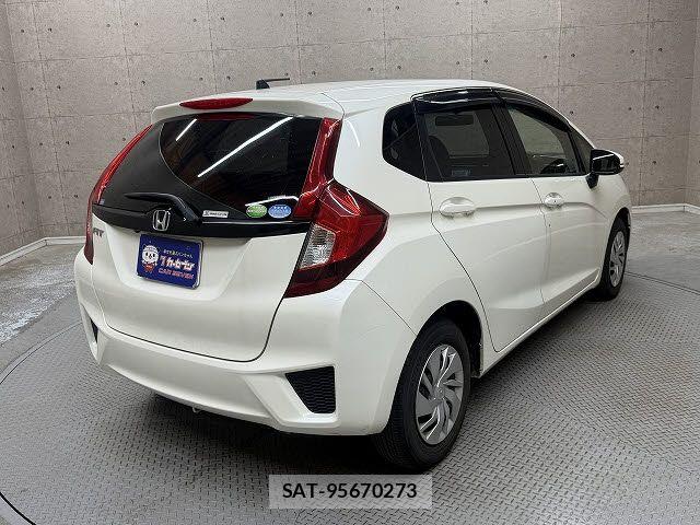 Honda FIT 2013-12 7500575-3