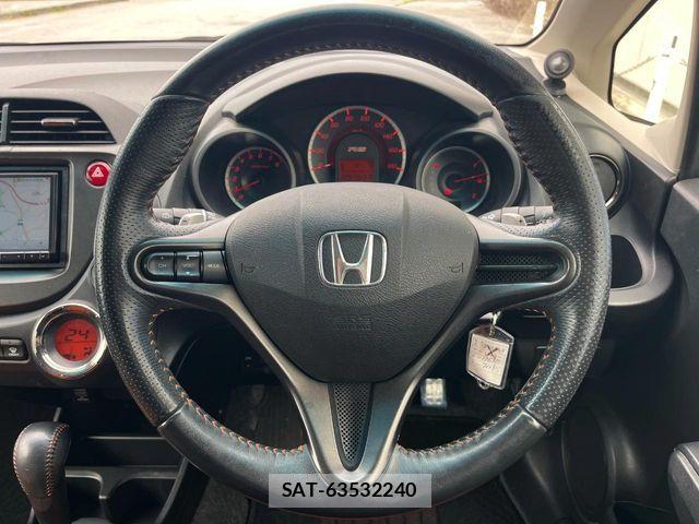 Honda FIT 2011-01 7500576-9