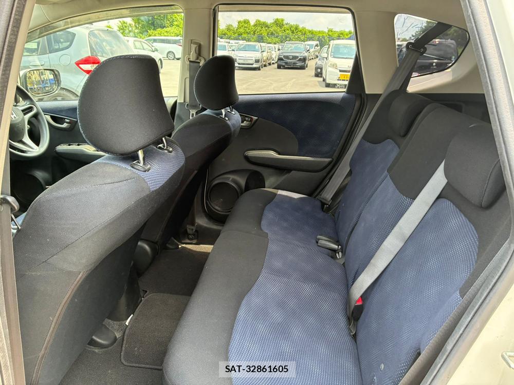 Honda FIT 2010 7223071-9
