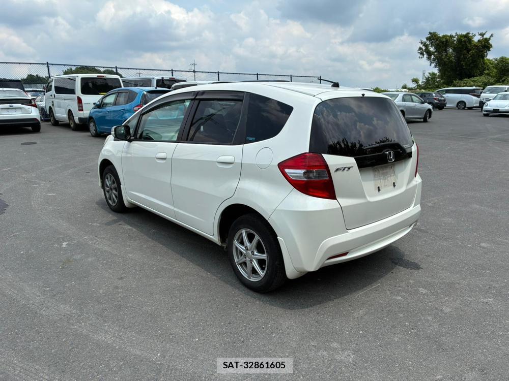 Honda FIT 2010 7223071-2