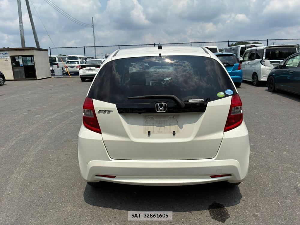 Honda FIT 2010 7223071-3
