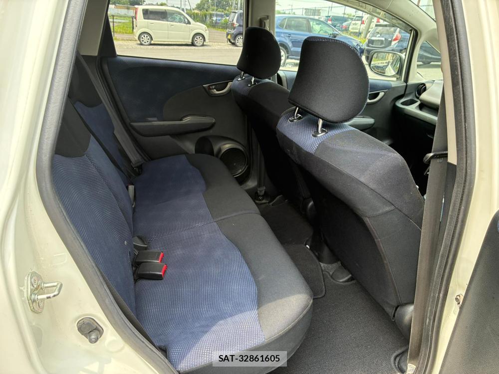 Honda FIT 2010 7223071-8
