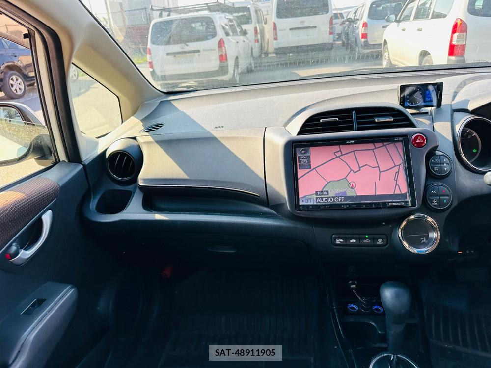 Honda FIT 2013 6700938-17