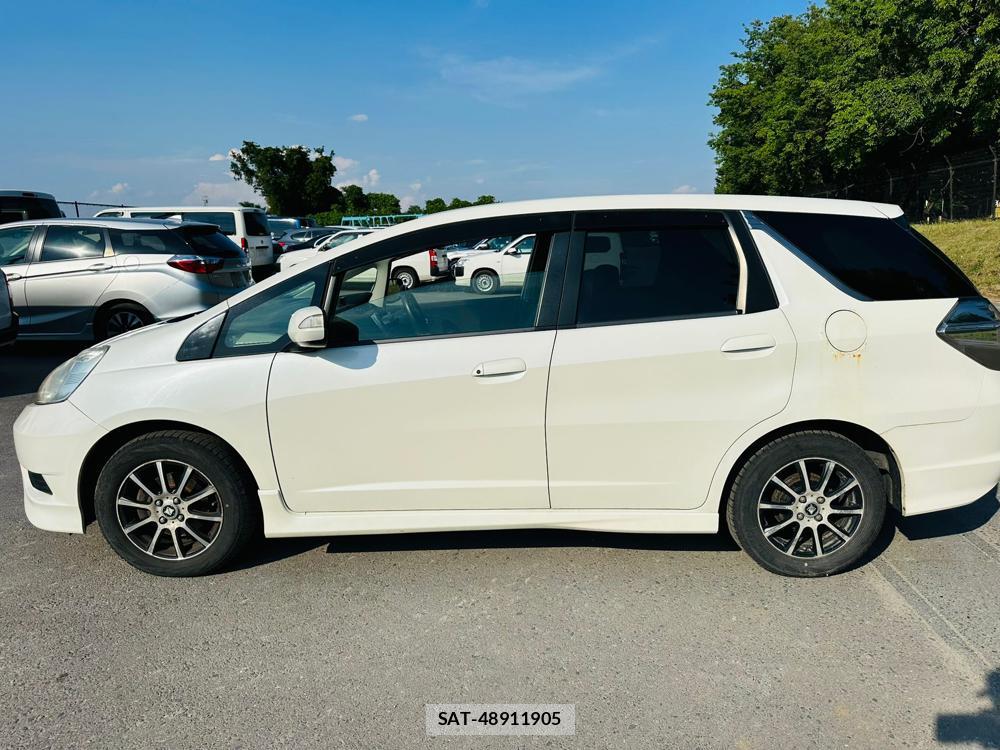 Honda FIT 2013 6700938-1