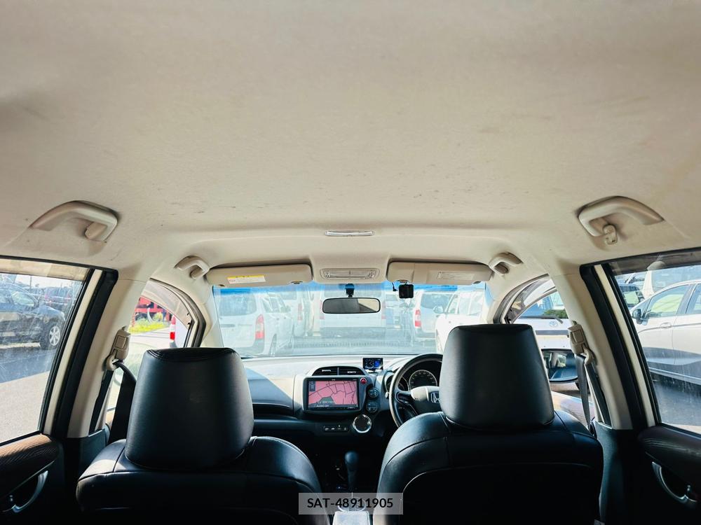 Honda FIT 2013 6700938-24
