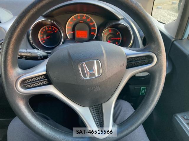 Honda FIT 2012-07 7562117-12
