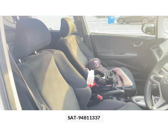 Honda FIT 2012-12 7562118-9