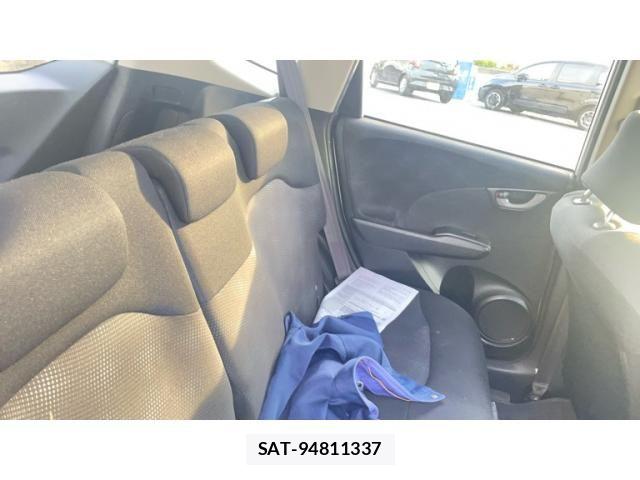 Honda FIT 2012-12 7562118-17