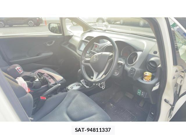 Honda FIT 2012-12 7562118-8