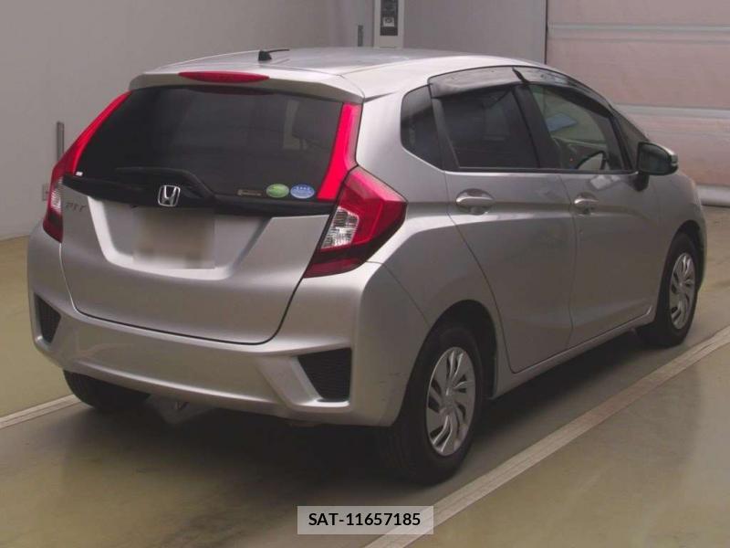 Honda FIT 2013-09 7550582-1