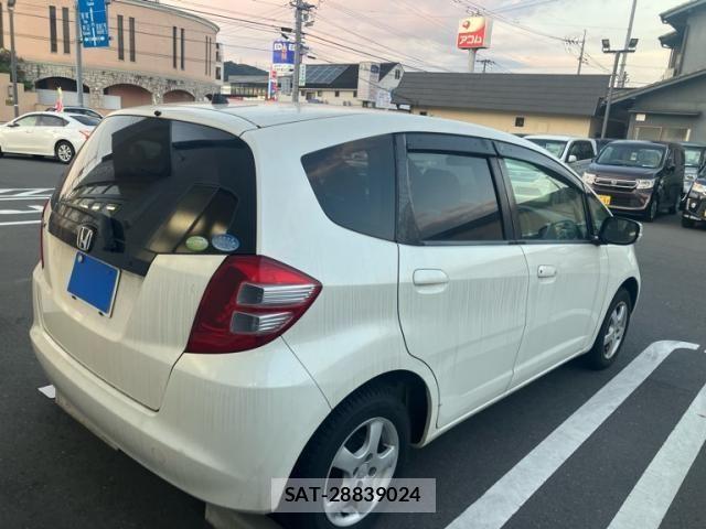 Honda FIT 2010-06 7616561-2