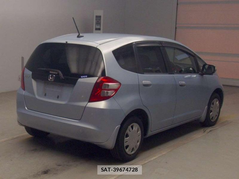 Honda FIT 2009-05 7610995-1