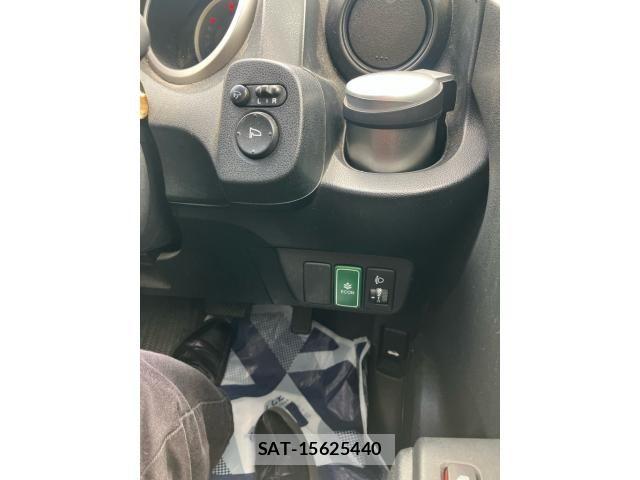 Honda FIT 2011-07 7616565-16