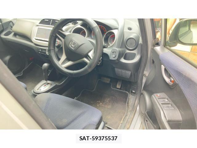 Honda FIT 2009-12 7616563-8
