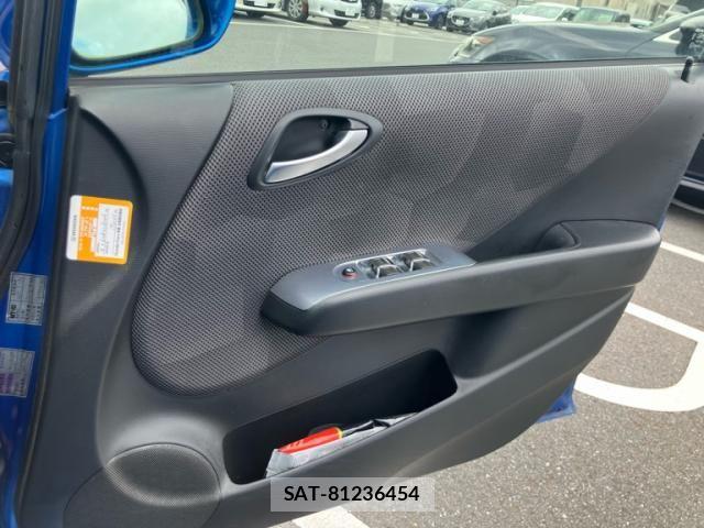 Honda FIT 2007-07 7616560-9