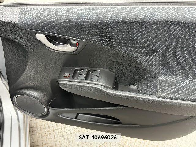 Honda FIT 2012-07 7616541-16
