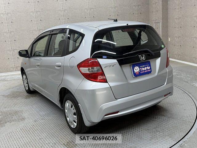 Honda FIT 2012-07 7616541-2
