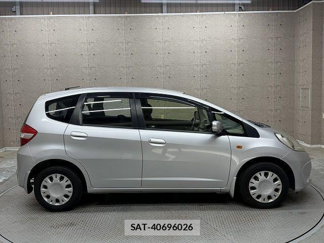 Honda FIT 2012-07 7616541-5