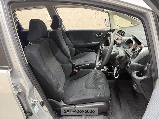 Honda FIT 2012-07 7616541-6