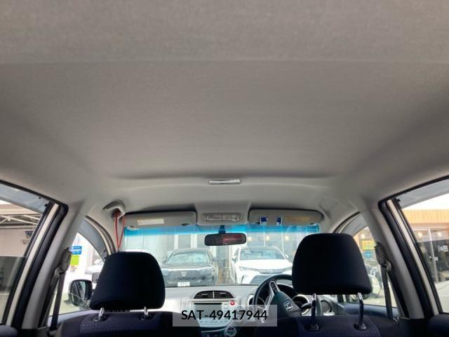 Honda FIT 2010-04 7616552-9