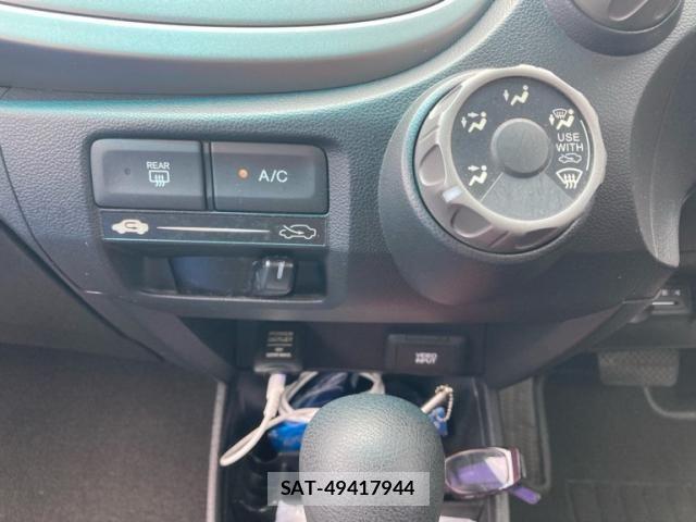 Honda FIT 2010-04 7616552-19