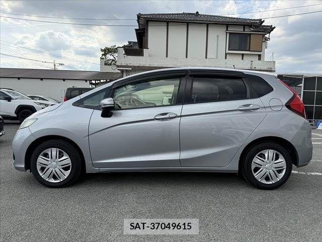 Honda FIT 2017-11 7616531-10