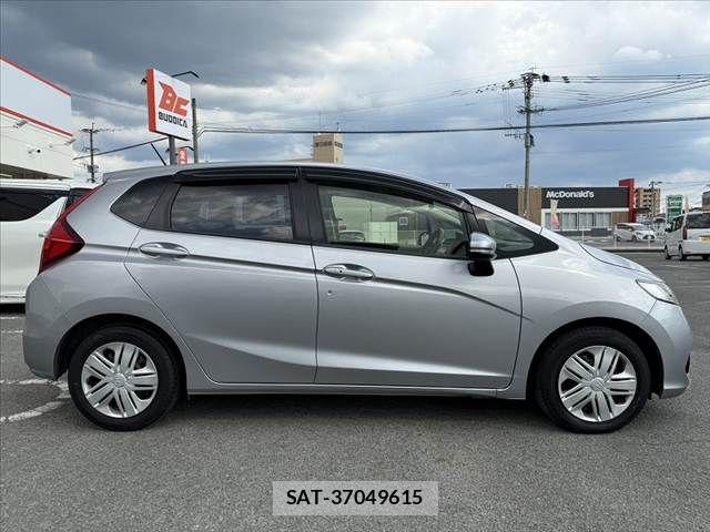 Honda FIT 2017-11 7616531-11