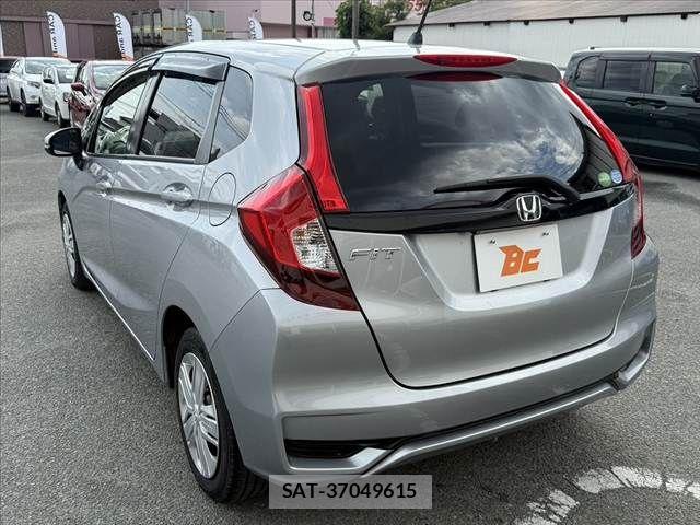 Honda FIT 2017-11 7616531-14