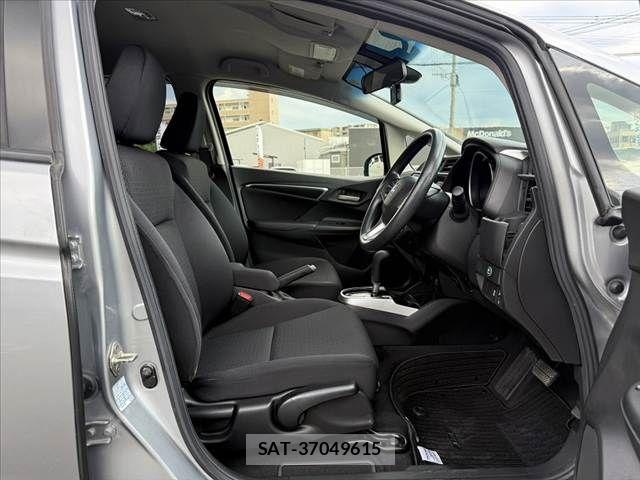 Honda FIT 2017-11 7616531-15
