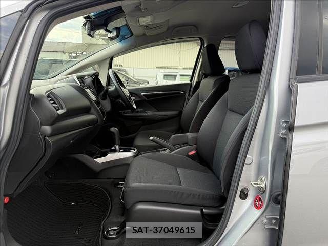 Honda FIT 2017-11 7616531-16