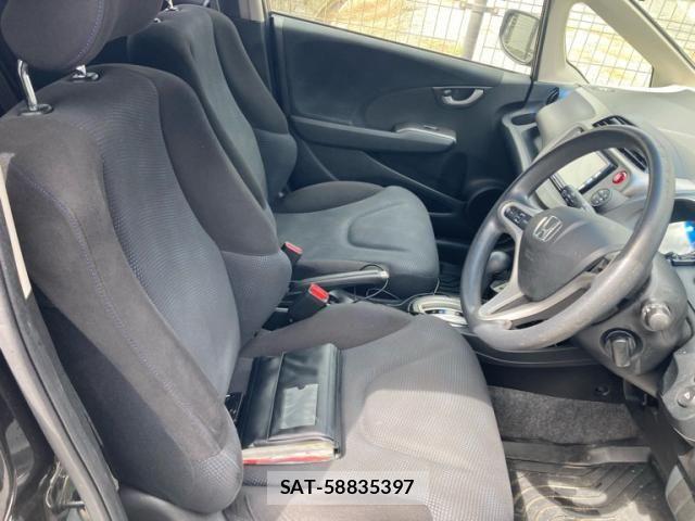 Honda FIT 2013-03 7616558-12