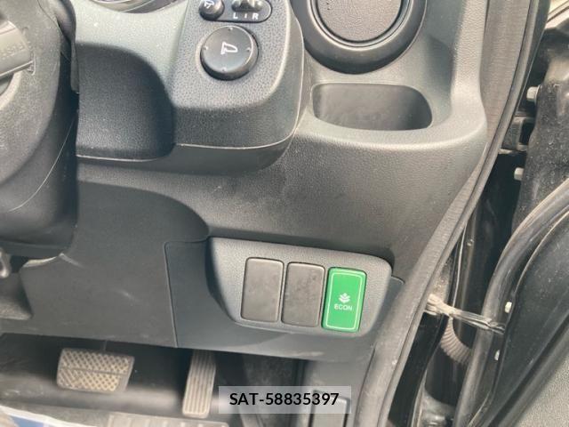 Honda FIT 2013-03 7616558-23