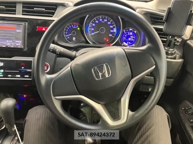 Honda FIT 2016-03 7616535-10