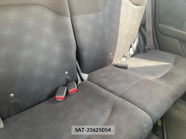Honda FIT 2013-06 7616562-13