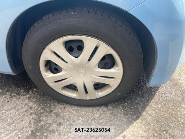 Honda FIT 2013-06 7616562-4