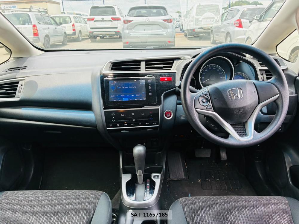 Honda FIT 2013-09 7550582-12