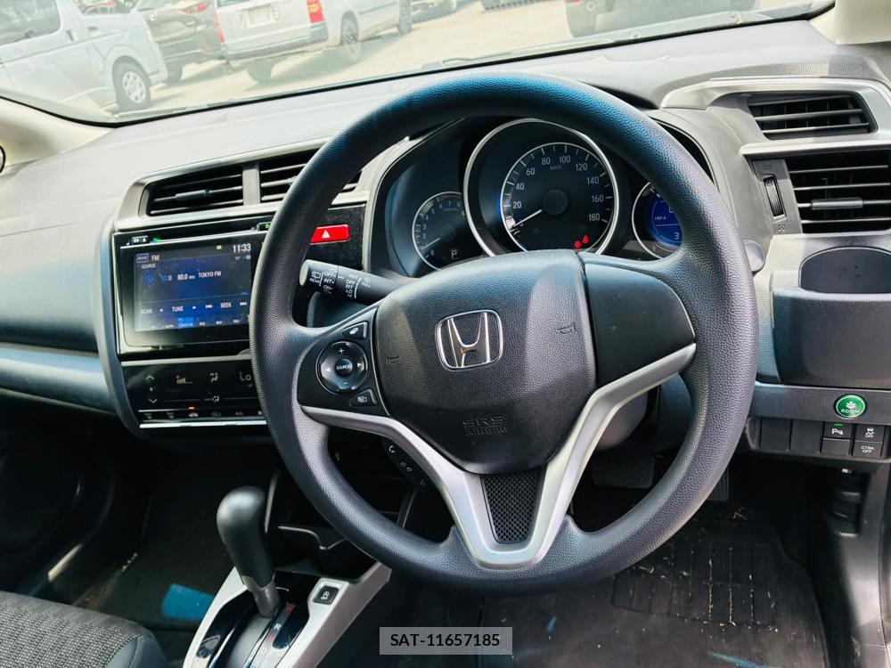 Honda FIT 2013-09 7550582-14