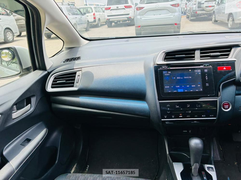 Honda FIT 2013-09 7550582-16