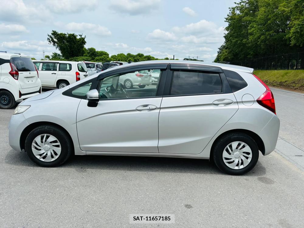 Honda FIT 2013-09 7550582-1