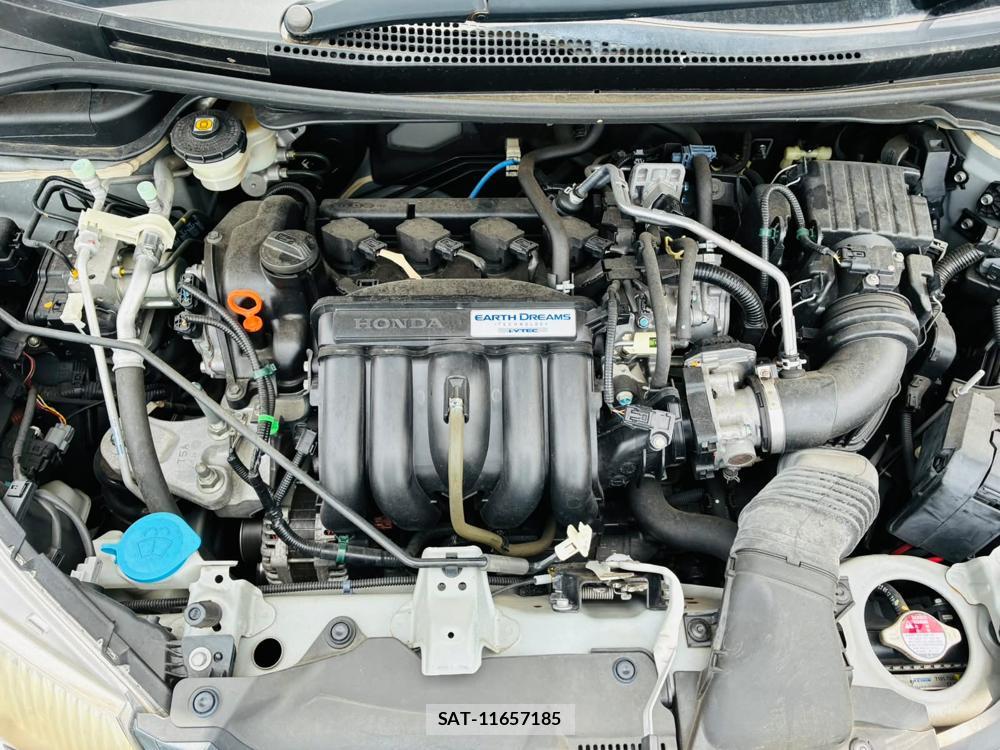 Honda FIT 2013-09 7550582-33