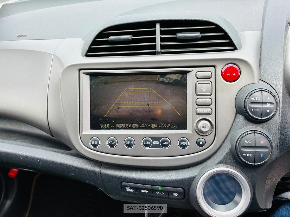 Honda FIT 2009-10 7587126-18