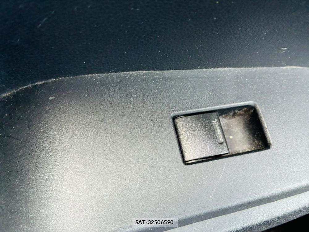 Honda FIT 2009-10 7587126-23