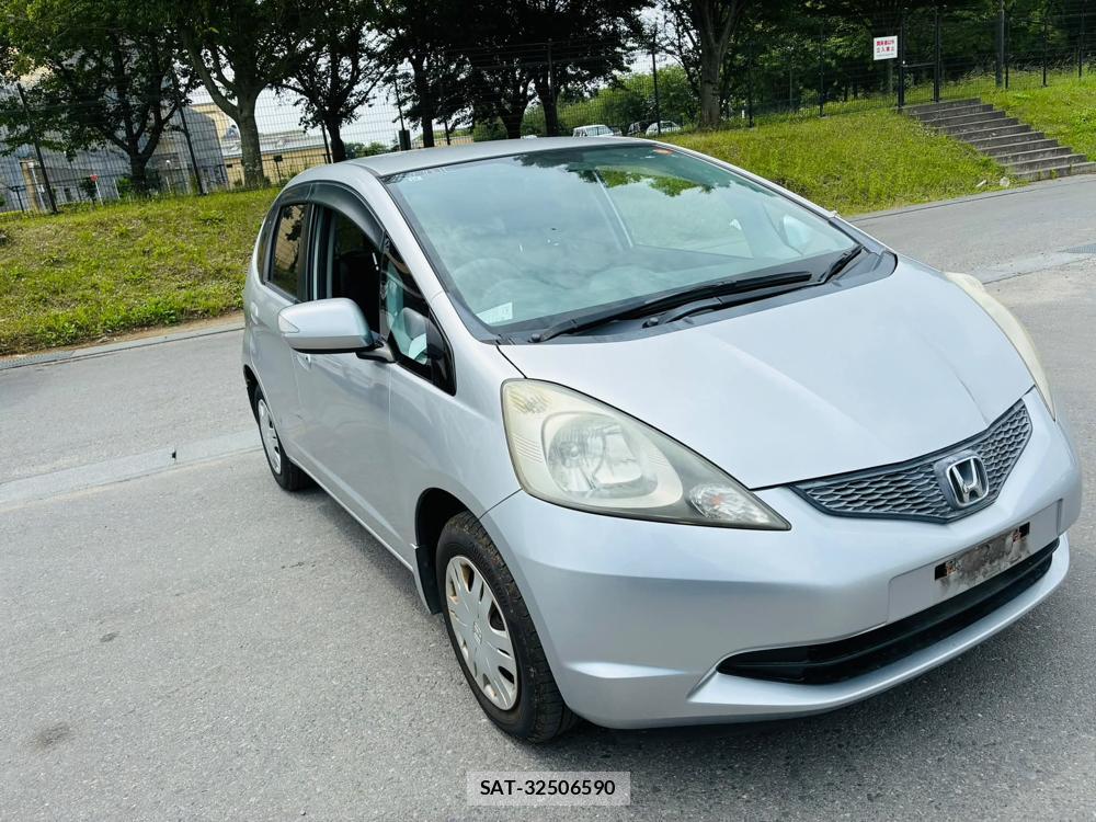 Honda FIT 2009-10 7587126-6