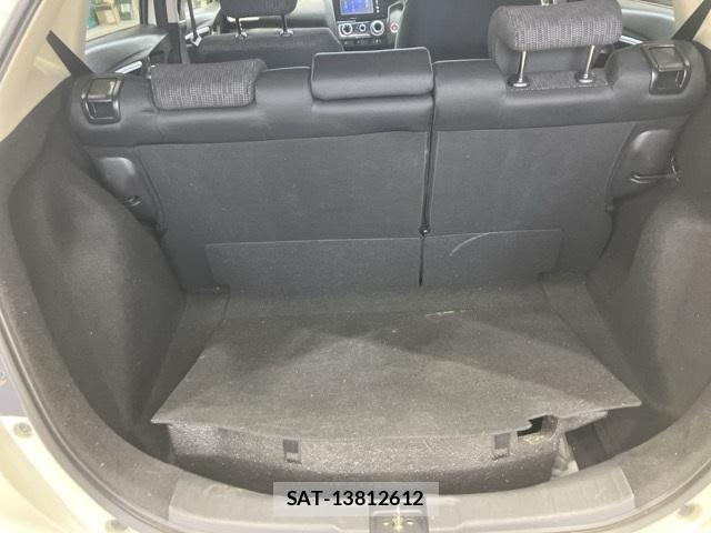 Honda FIT 2014-12 7671727-13