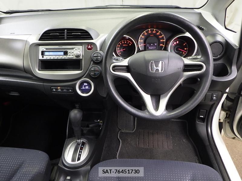 Honda FIT 2008-04 7711220-6
