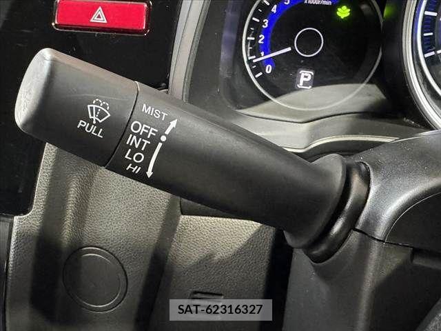 Honda FIT 2016-09 7723313-23