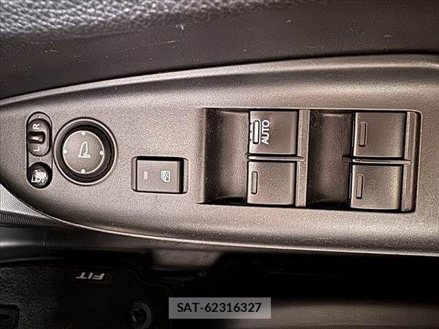 Honda FIT 2016-09 7723313-27