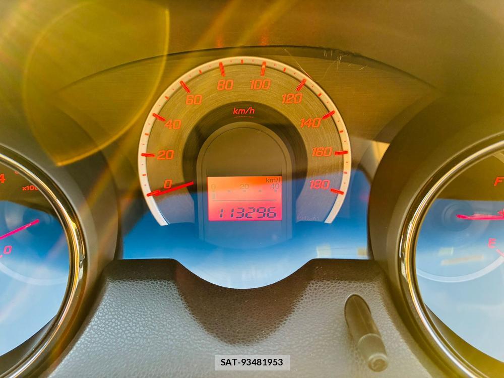 Honda FIT 2012-07 7671729-15
