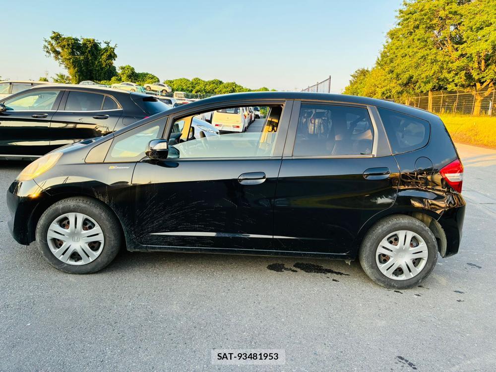 Honda FIT 2012-07 7671729-1