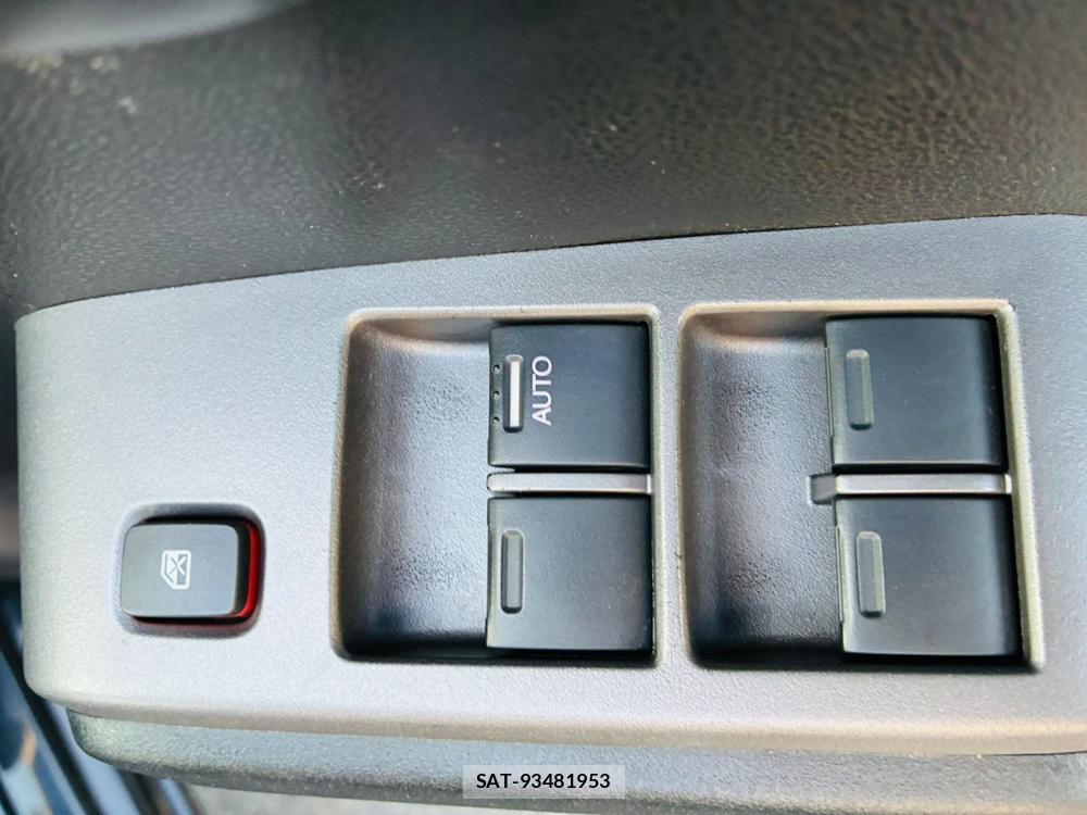 Honda FIT 2012-07 7671729-21